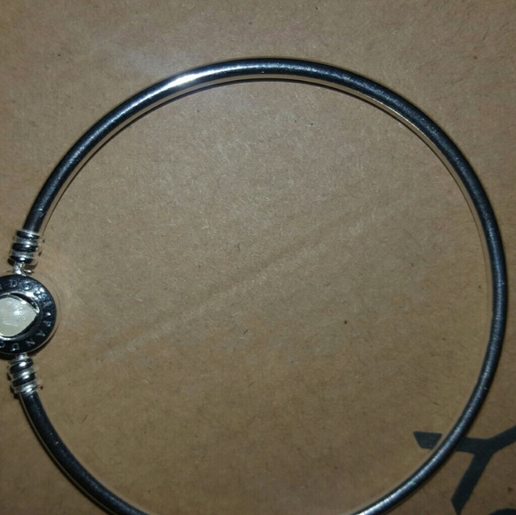 NWT Authentic PANDORA Bangle Bracelet size 21 - Picture 2 of 5